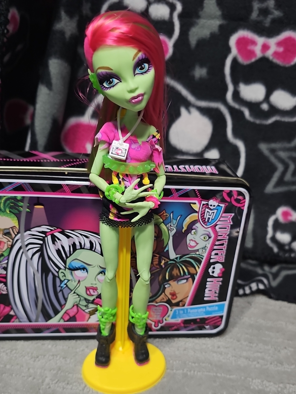 Monster High G1 Music Festival Venus McFlytrap Doll (OOB) 2011 Trademark VTG